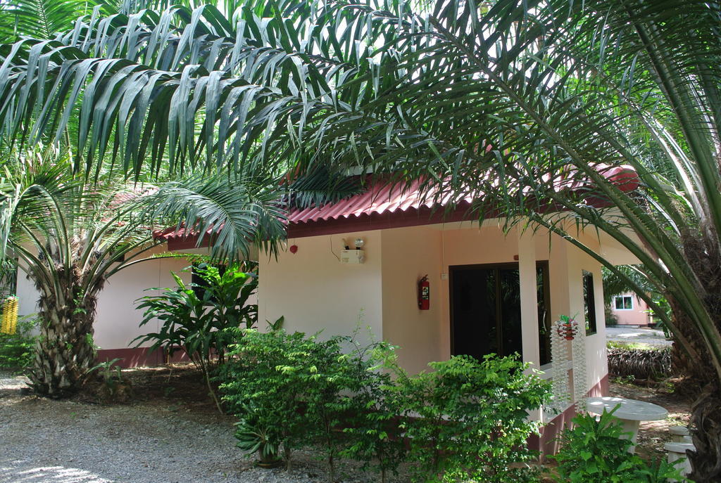 Ban Tha Khun Bantatuk Resort & Restaurant מראה חיצוני תמונה