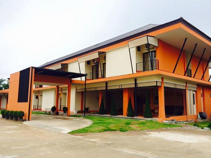 Ban Tha Khun Bantatuk Resort & Restaurant מראה חיצוני תמונה