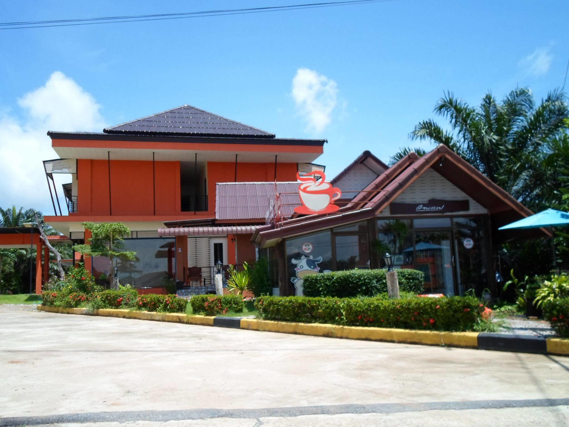 Ban Tha Khun Bantatuk Resort & Restaurant מראה חיצוני תמונה
