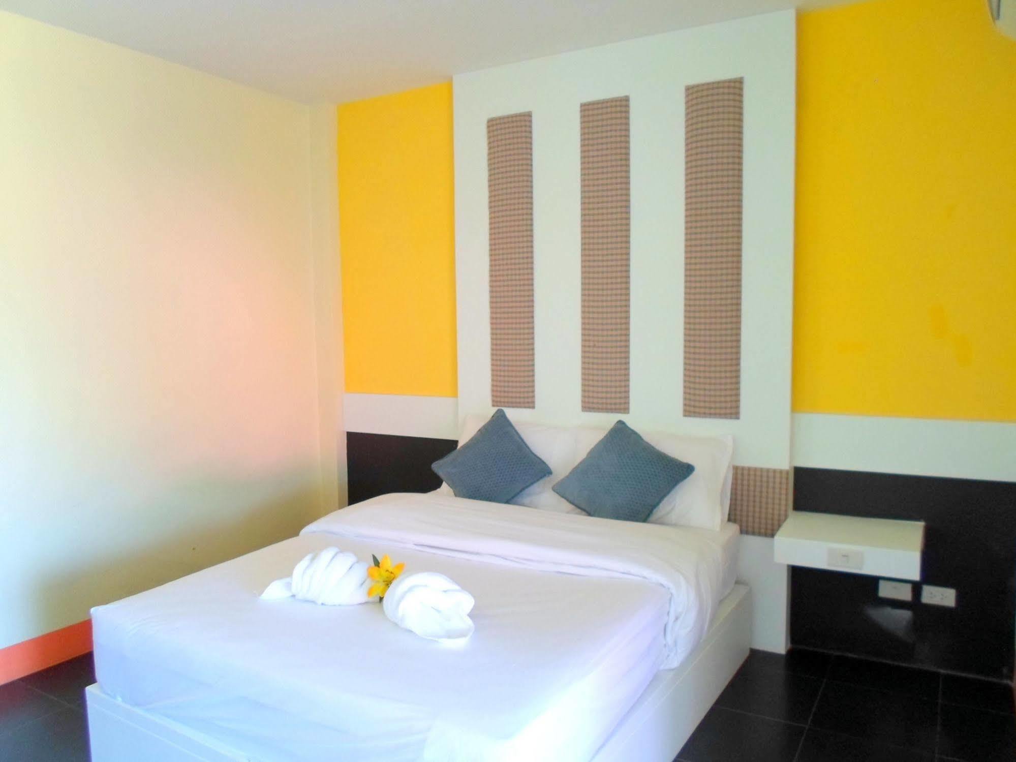 Ban Tha Khun Bantatuk Resort & Restaurant מראה חיצוני תמונה