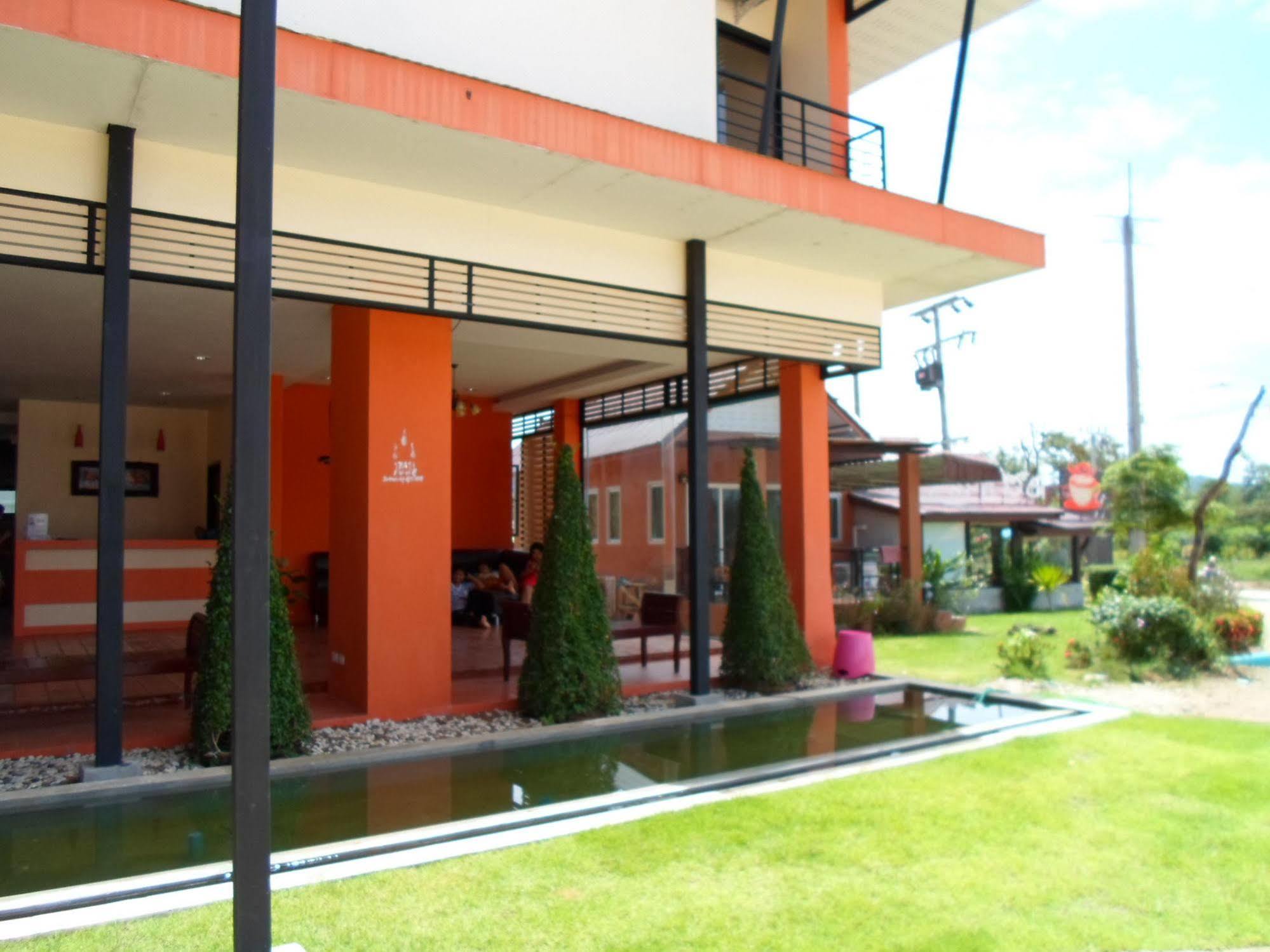 Ban Tha Khun Bantatuk Resort & Restaurant מראה חיצוני תמונה