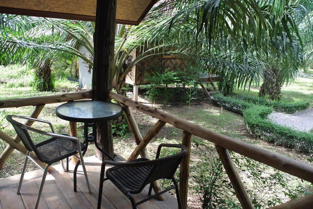 Ban Tha Khun Bantatuk Resort & Restaurant מראה חיצוני תמונה